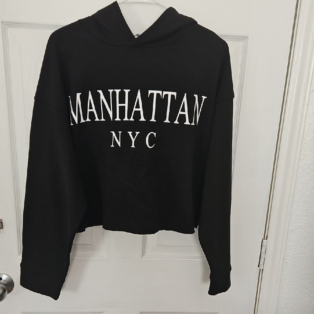 Zara Black Crop Hoodie